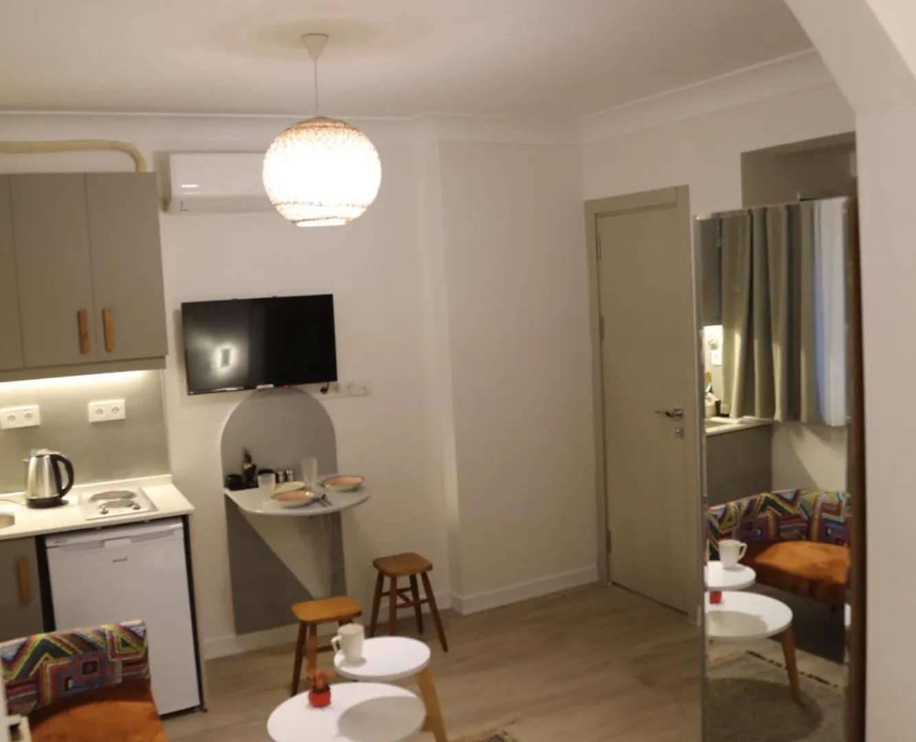 Agion Living Taksim Cihangir Istanbul Apartment